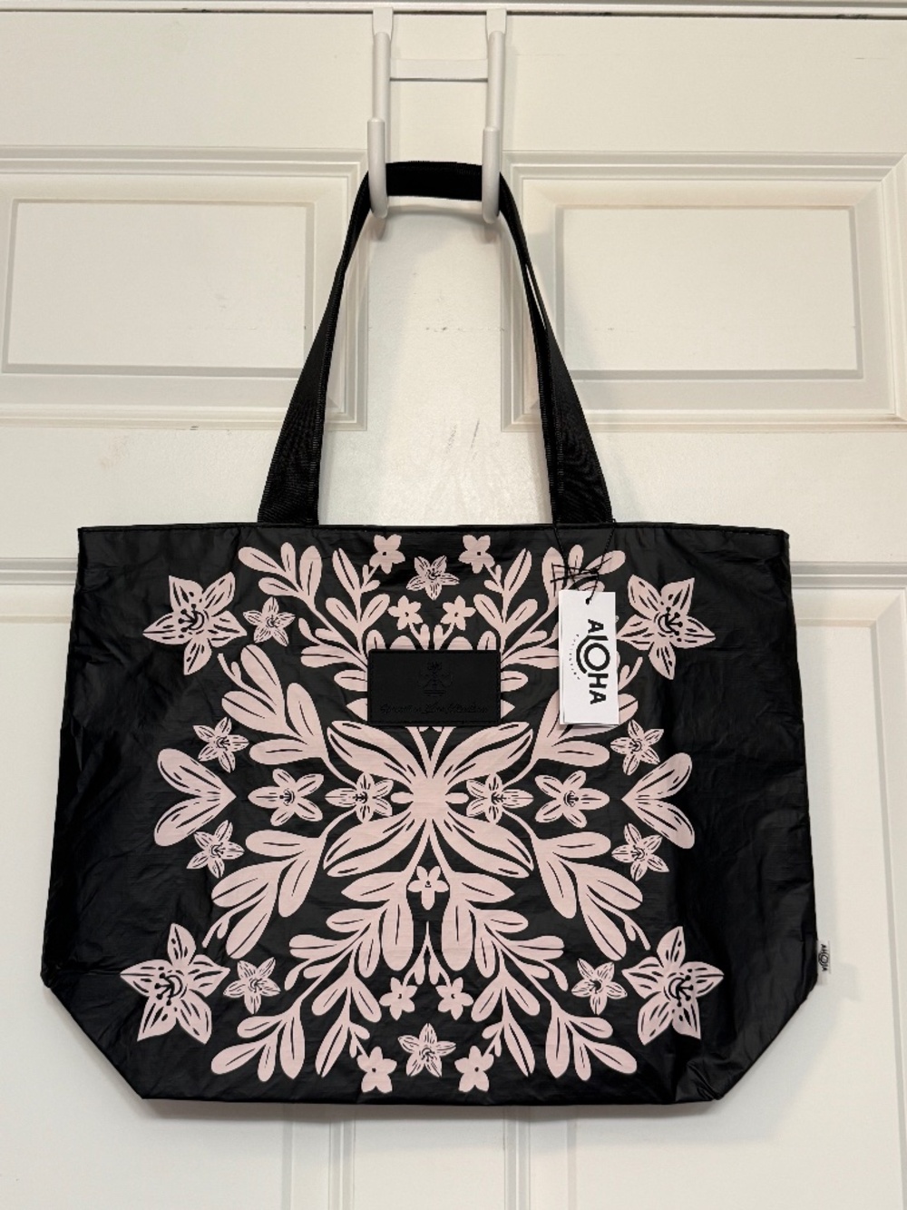 NWT ALOHA Collection x Hawaiian Island Creations Exclusive Akulikuli Day Tripper